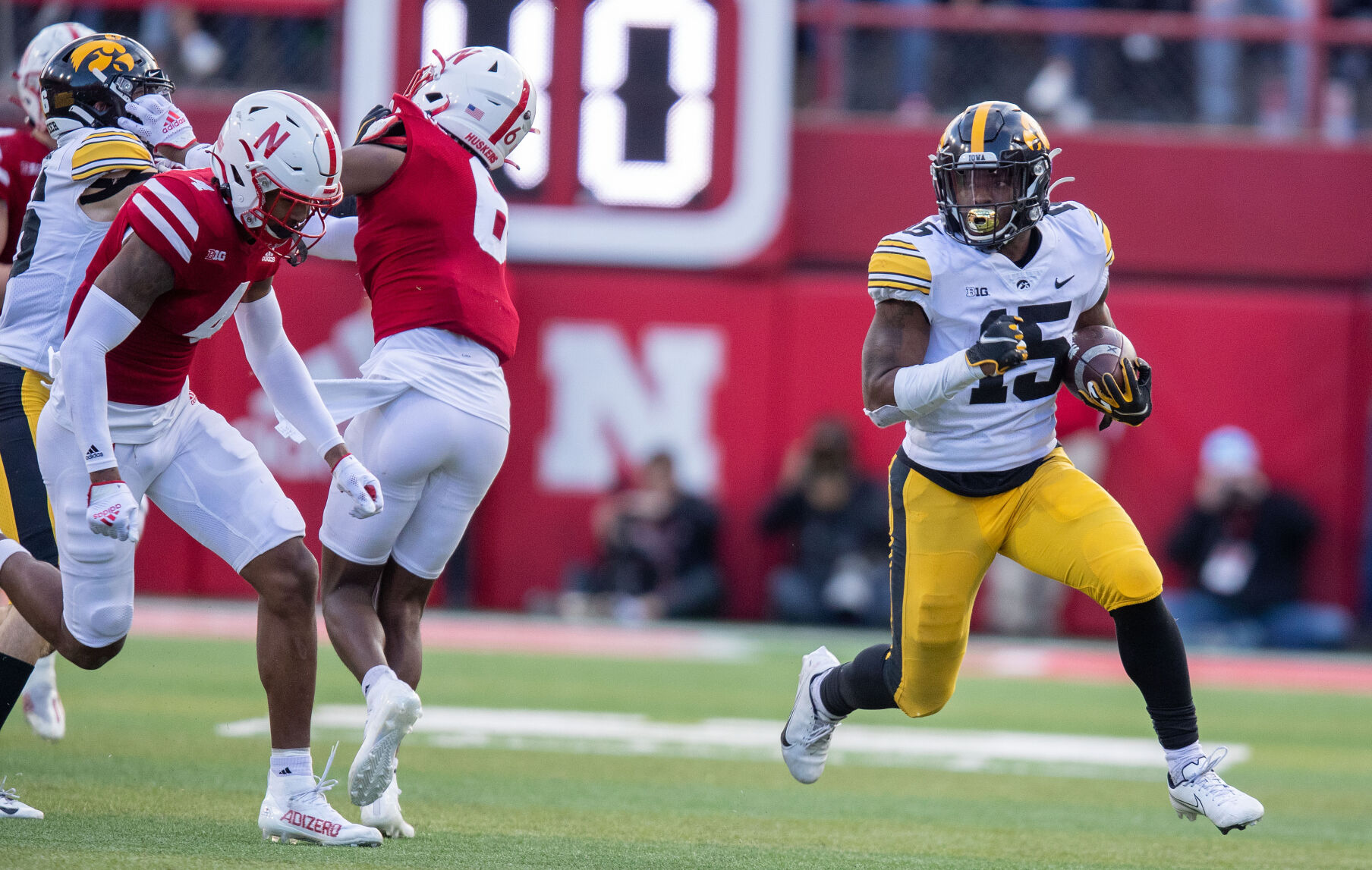 112721-owh-spo-nebraskaiowa-zl4.JPG